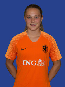 Nathalie van den Heuvel (NED)